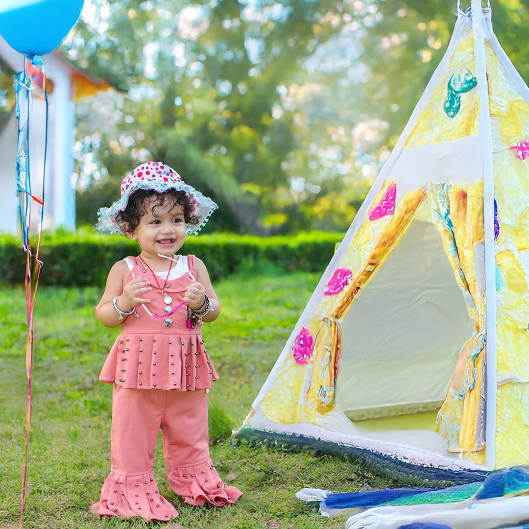 Kids photography in Ranchi with outdoor play tent setup